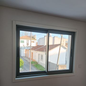 Oliveira Montagens & Reparações - Lousada - Montagem de Mesa de Bilhar