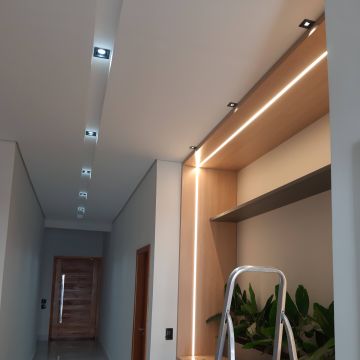 Ademar eletricista e obras gerais - Barreiro - Instalação de Lâmpada