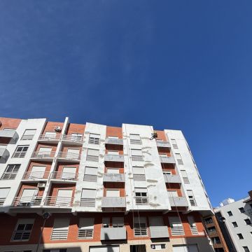 Caio Dias - Montijo - Réparation ou entretien de toiture