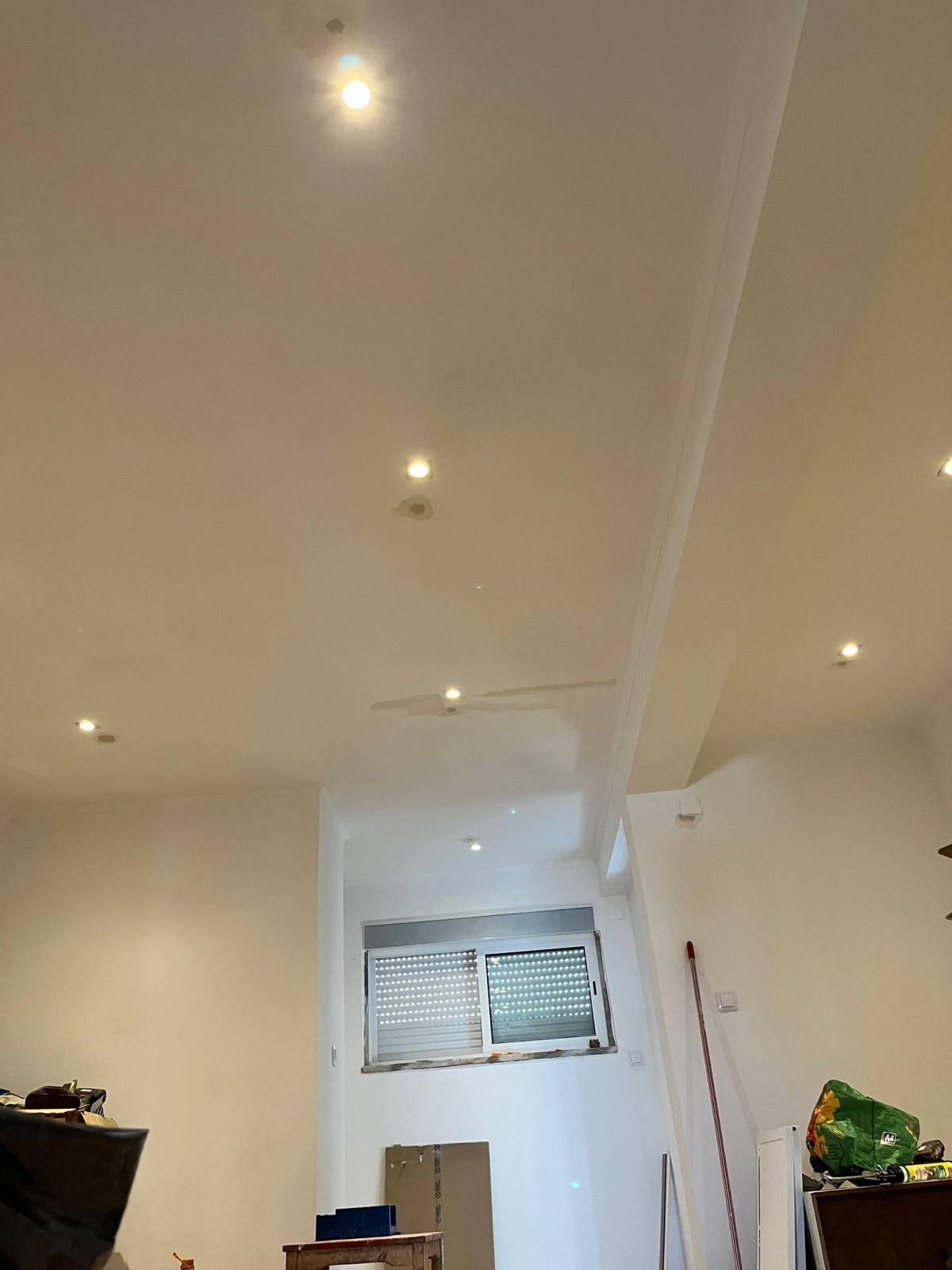 Augusto - Barreiro - Pool Table Assembly