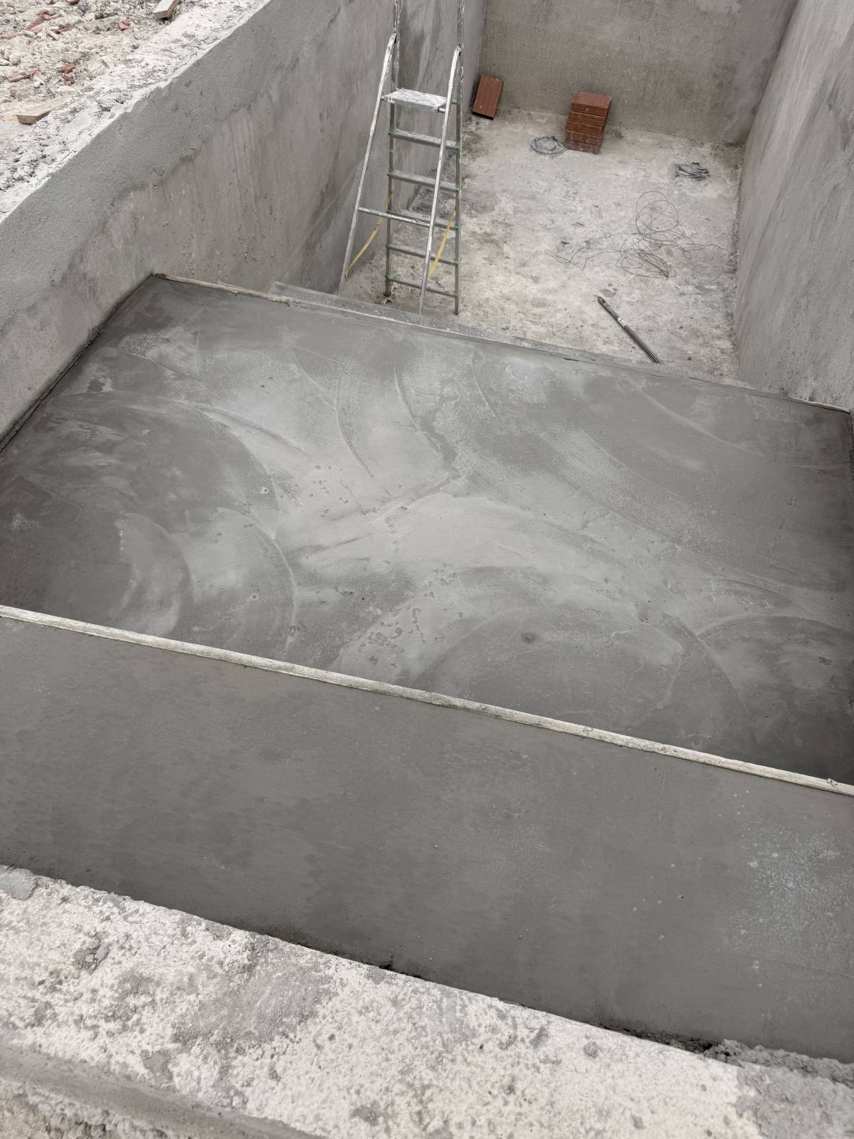Fração cósmica- UNIPESSOAL LDA - Viseu - Remodelação de Sótão