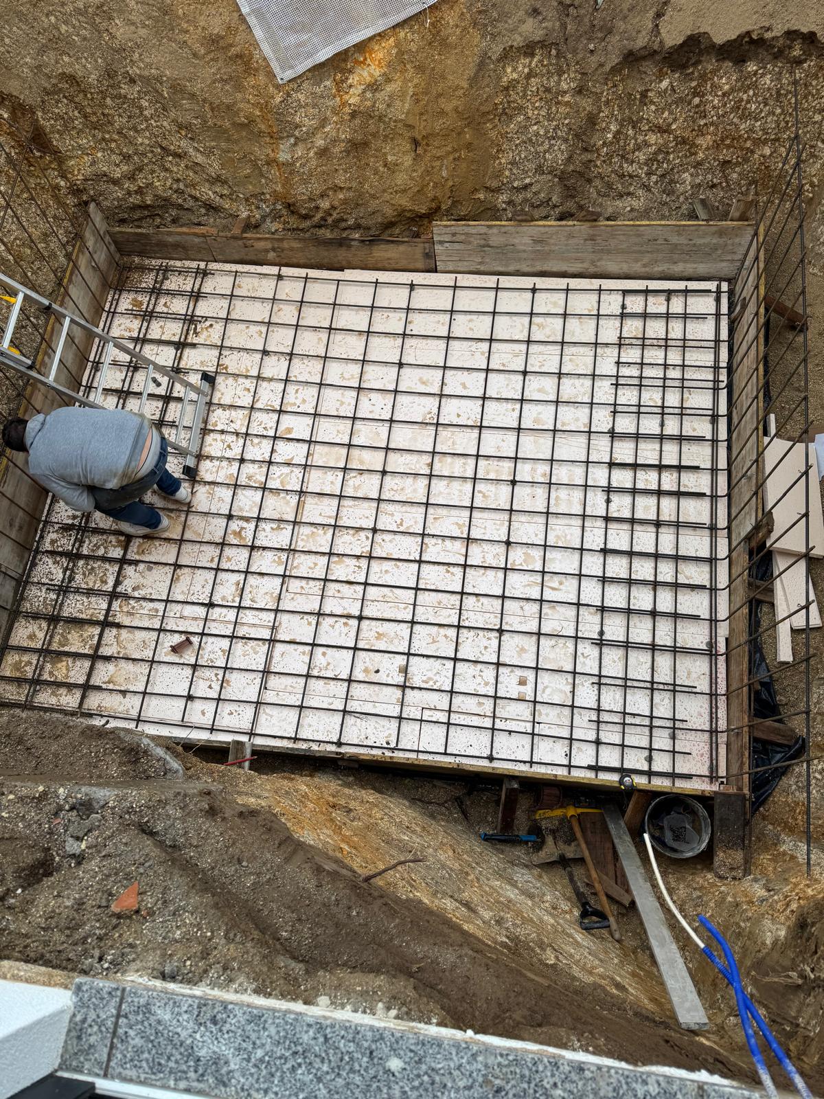 Bescates - Guimarães - Concrete Flooring Installation