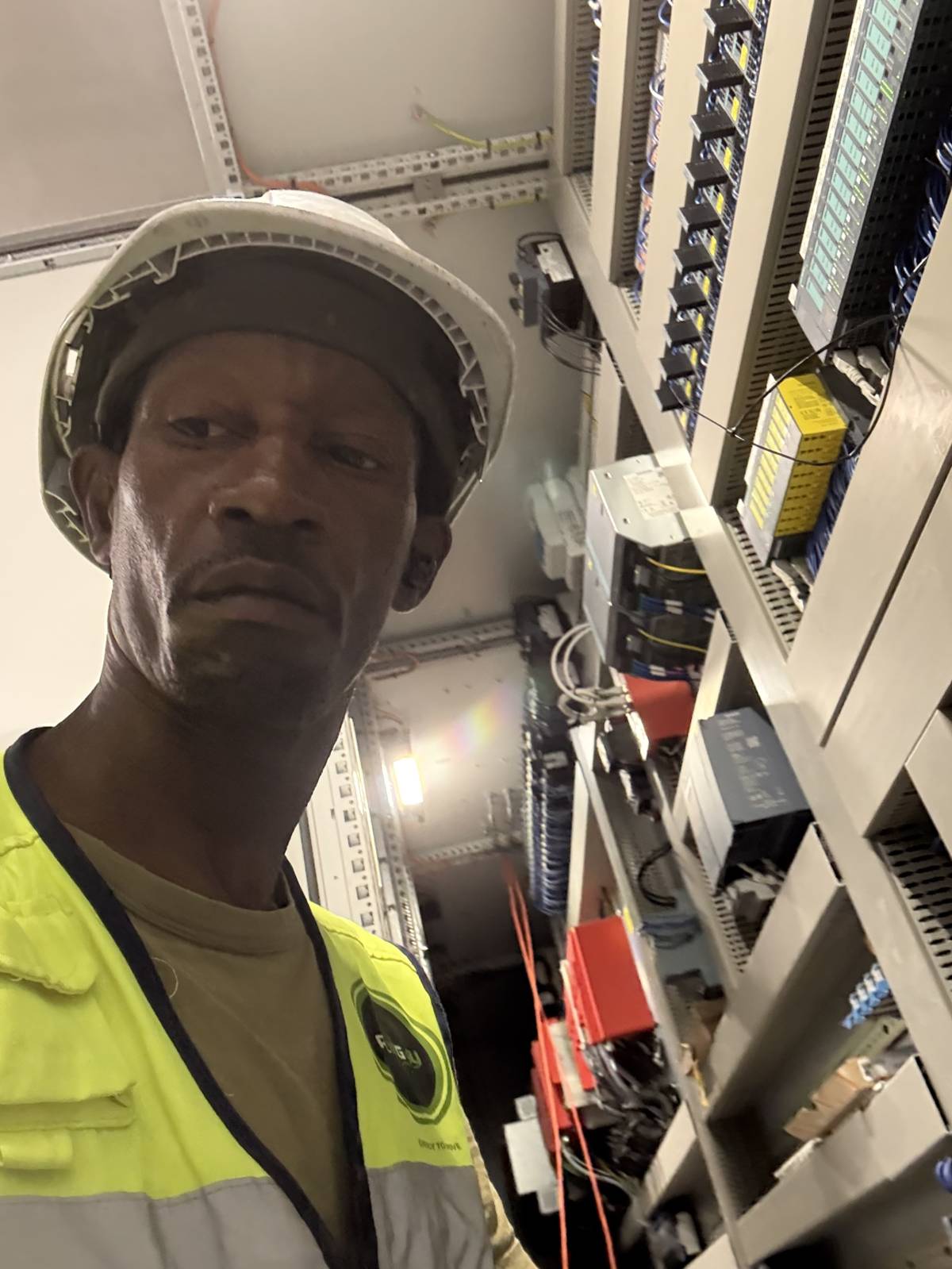 Eletricista e Manutenção ao Domicílio – Rápido e de Confiança - Porto - Problemas Elétricos e de Cabos