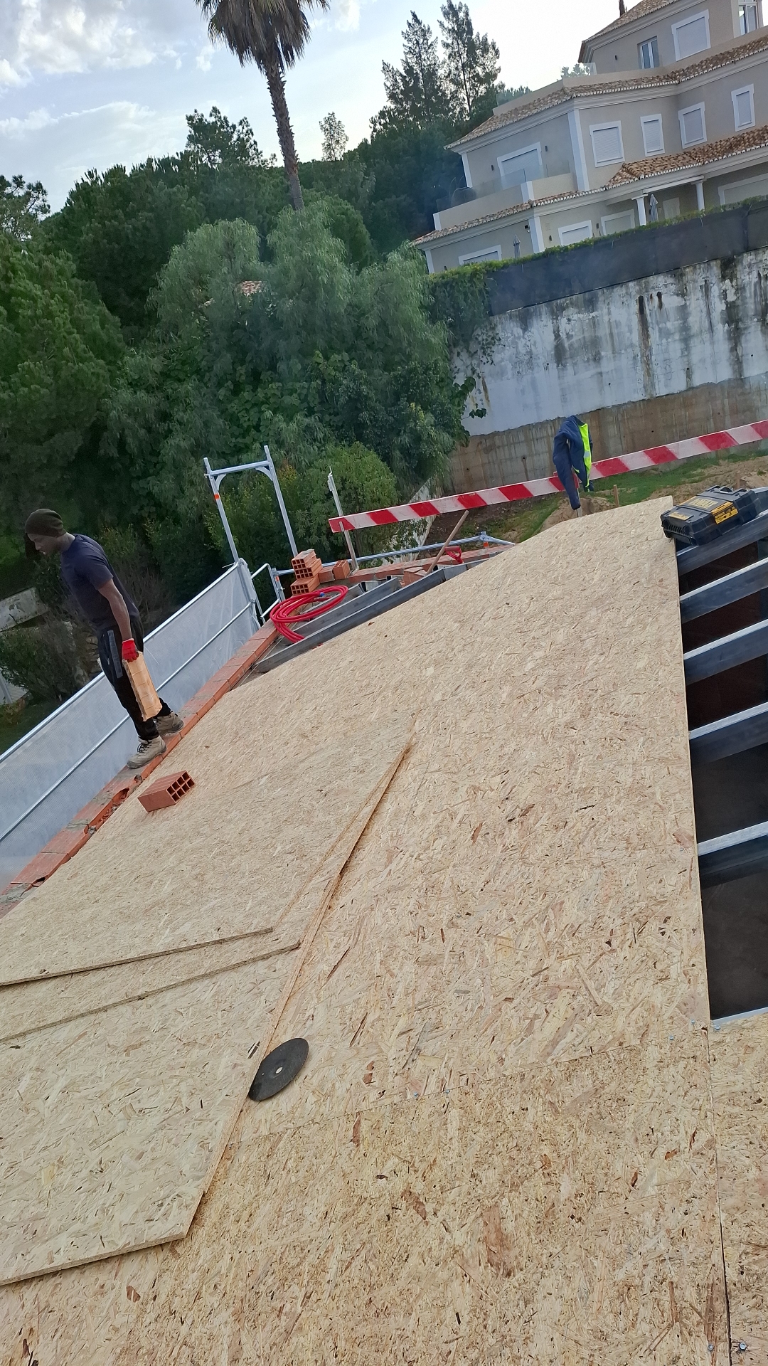 Jailson silva - Cascais - Instalação de Cerca para Cães