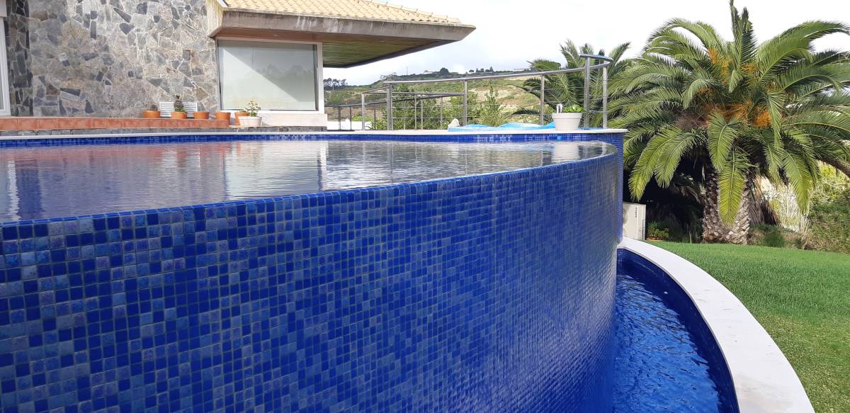 Pastilha & Piscina - Cascais - Piscinas, Saunas, Hidromassagem e SPAs