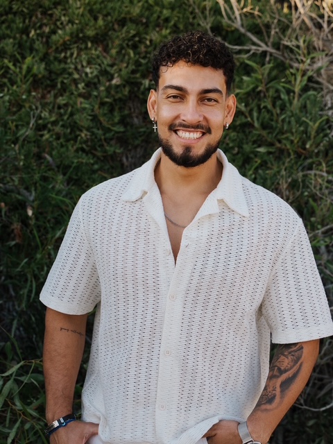 Andrey Bedoya - Albufeira - Tradução de Hebraico