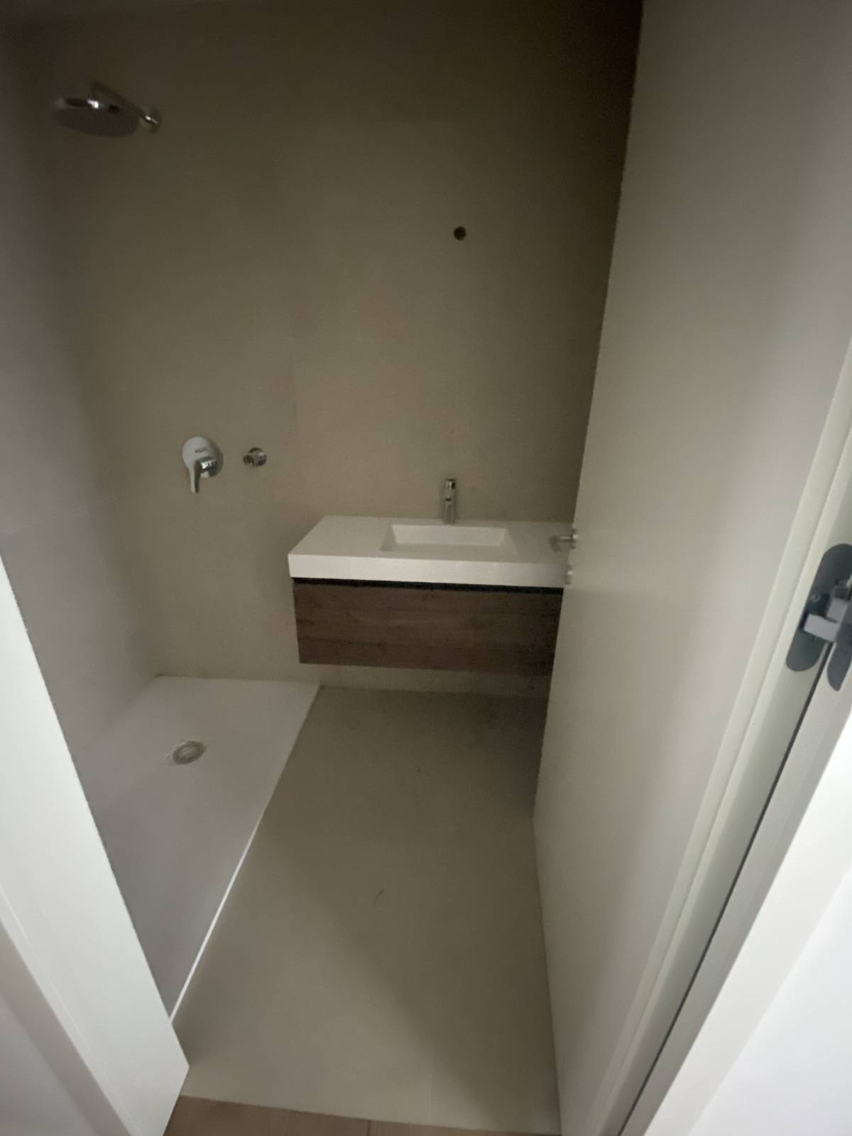 Nasser - Póvoa de Varzim - Adición de pared interior