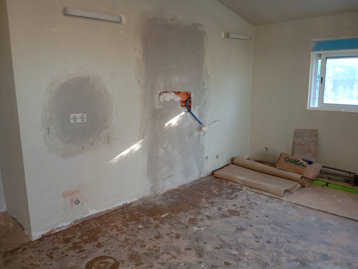 Eli - Seixal - Drywall Installation and Hanging