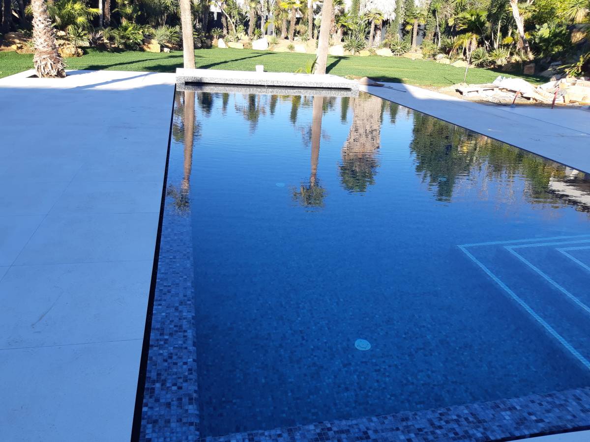Pastilha & Piscina - Cascais - Piscinas, Saunas, Hidromassagem e SPAs