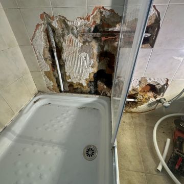 Quality Serviços - Lisboa - Reparação ou Manutenção de Bomba de Água