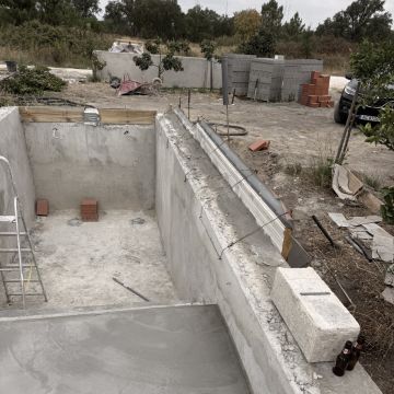 Fração cósmica- UNIPESSOAL LDA - Viseu - Construção de Parede Interior