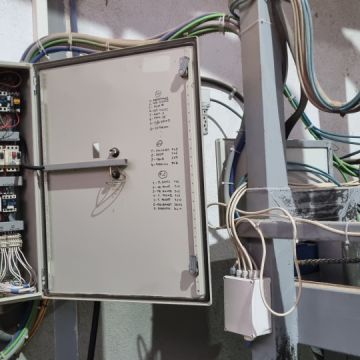 LM Solutions - Arganil - Switch and Outlet Repair