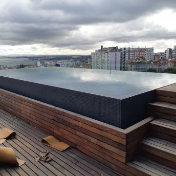 Pastilha & Piscina - Cascais - Reparação de Piscina