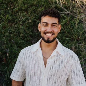 Andrey Bedoya - Albufeira - Tradução de Hebraico