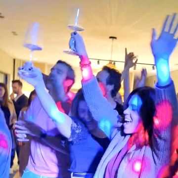 GOLDEN BEATS Eventos - Esposende - DJ para fiesta Quinceañera