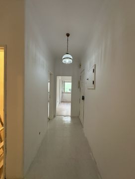 Remates D’Elite - Odivelas - Schrank reparieren