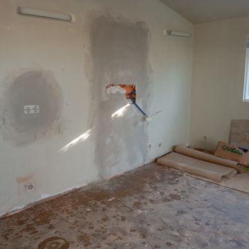 Eli - Seixal - Drywall Installation and Hanging