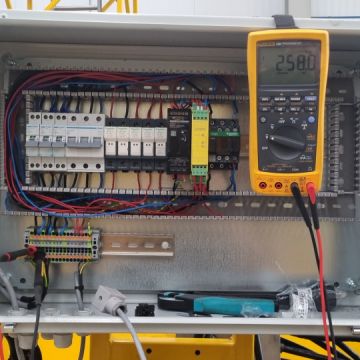 LM Solutions - Arganil - Wiring
