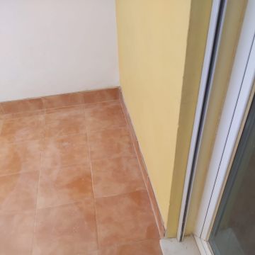 Yurii - Rio Maior - Instalação de Pavimento em Pedra ou Ladrilho
