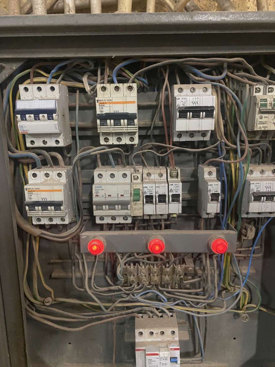 Renato Neves - Gondomar - Wiring