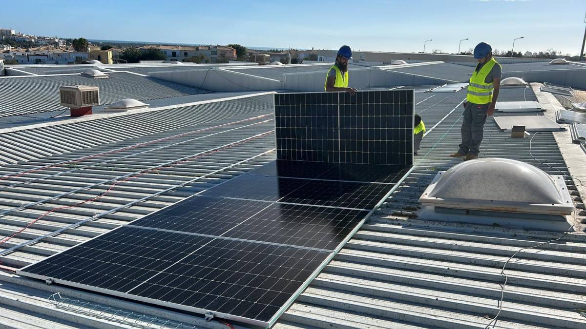 Felix Solutions - Portimão - Instalación de lámparas
