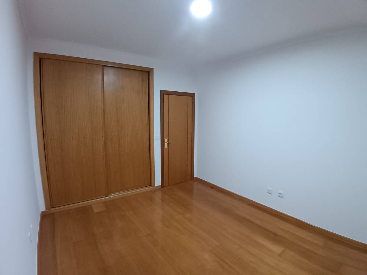 Soluções&Renovações - Coimbra - Instalação de Papel de Parede