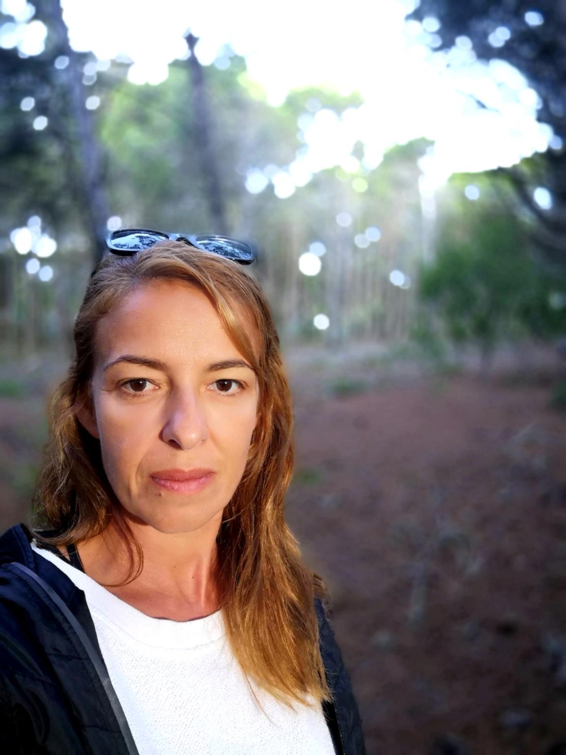 Helena Santana – Pintura Interior, Restauro e Decoração - Cascais - Suspensão de Quadros e Instalação de Arte