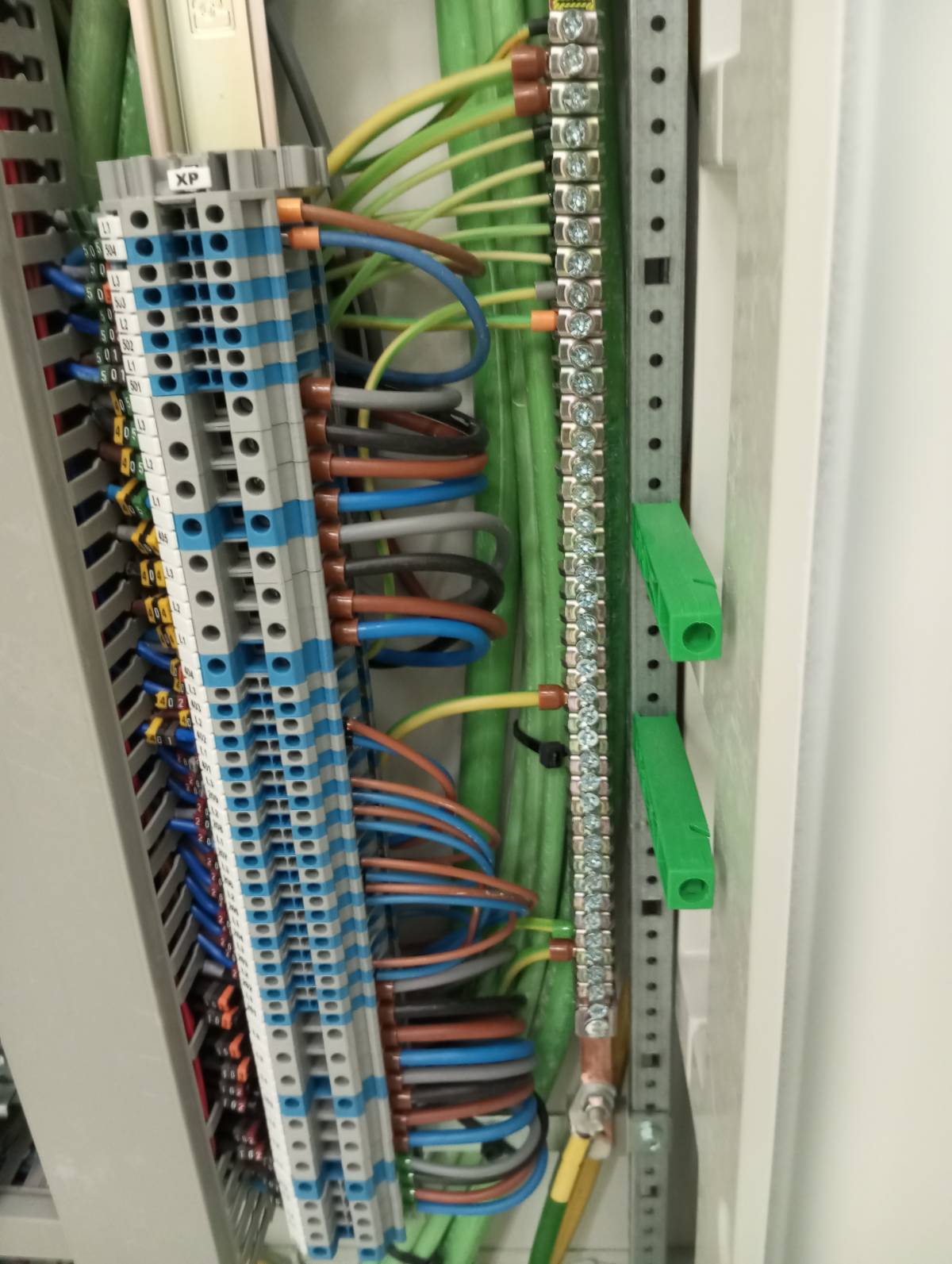 Electricista profissional - Matosinhos - Fan Installation