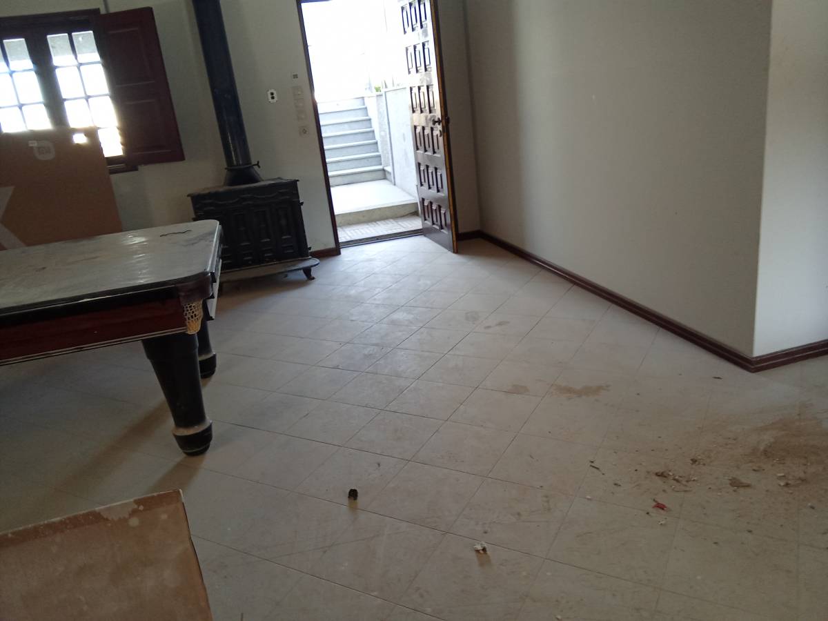 Cláudia Cristina - Lousada - Limpieza de garajes