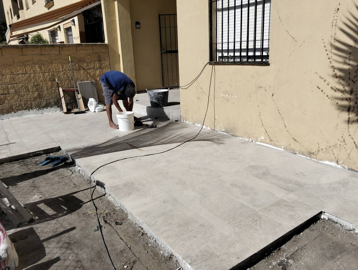 Cristiano Pires - Vila Real - Pintar edificios