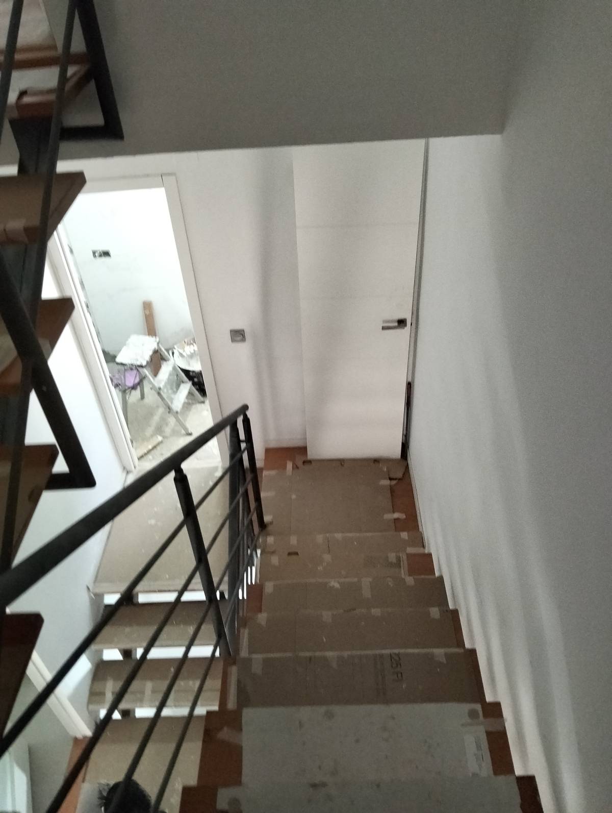Cristiano Pires - Vila Real - Pintar puertas