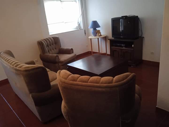Serviços de limpezas Passa Aqui - Fundão - Upholstery and Furniture Cleaning