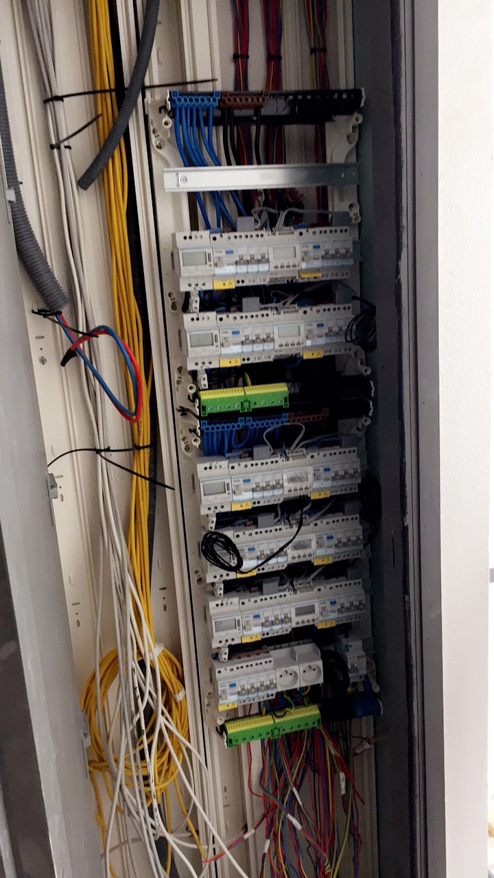 Dias Elec - Sesimbra - Instalação de Ventoinha