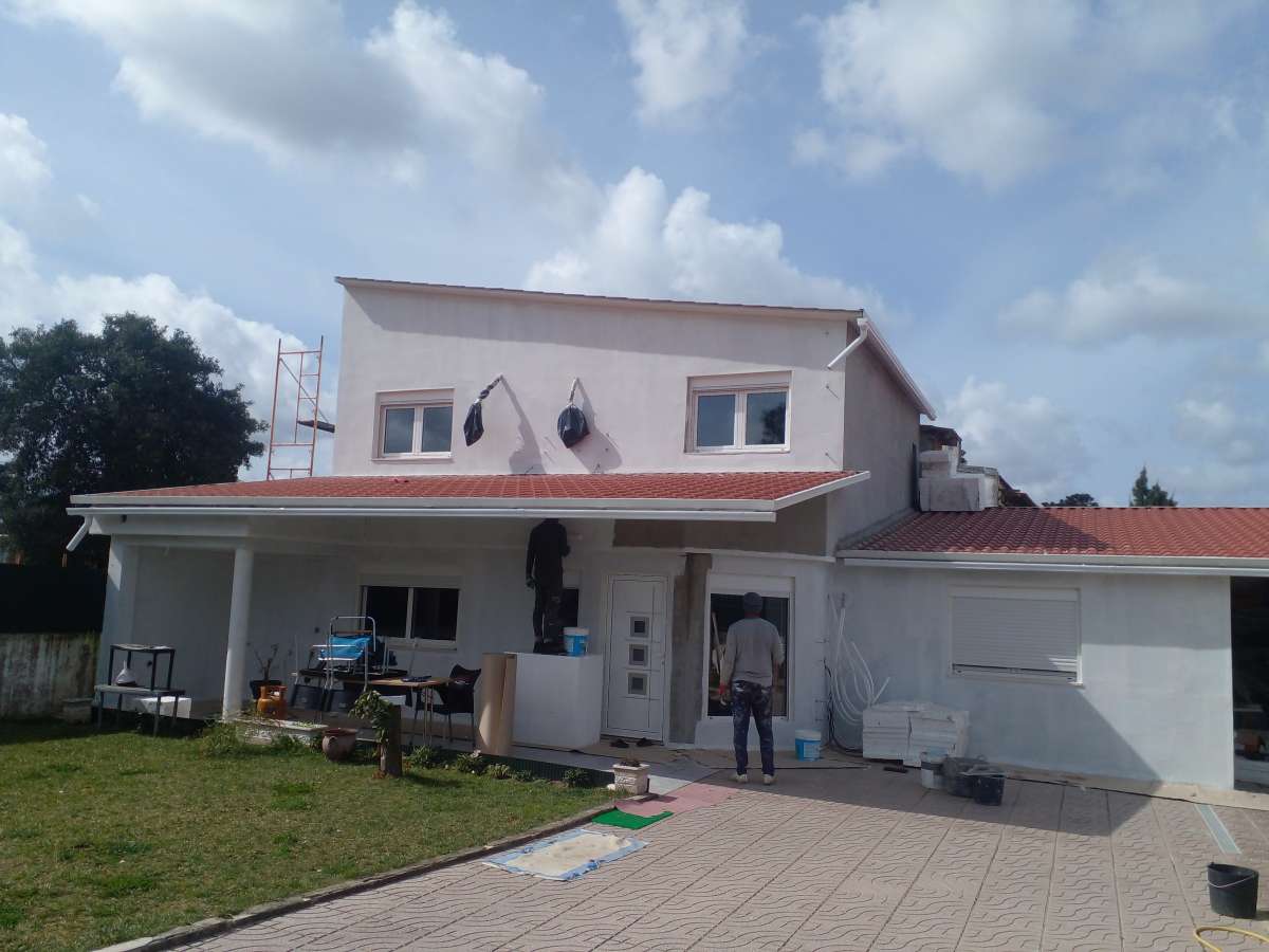 JV CONSTRUÇÕES - Cascais - Siding Installation, Repair, or Removal