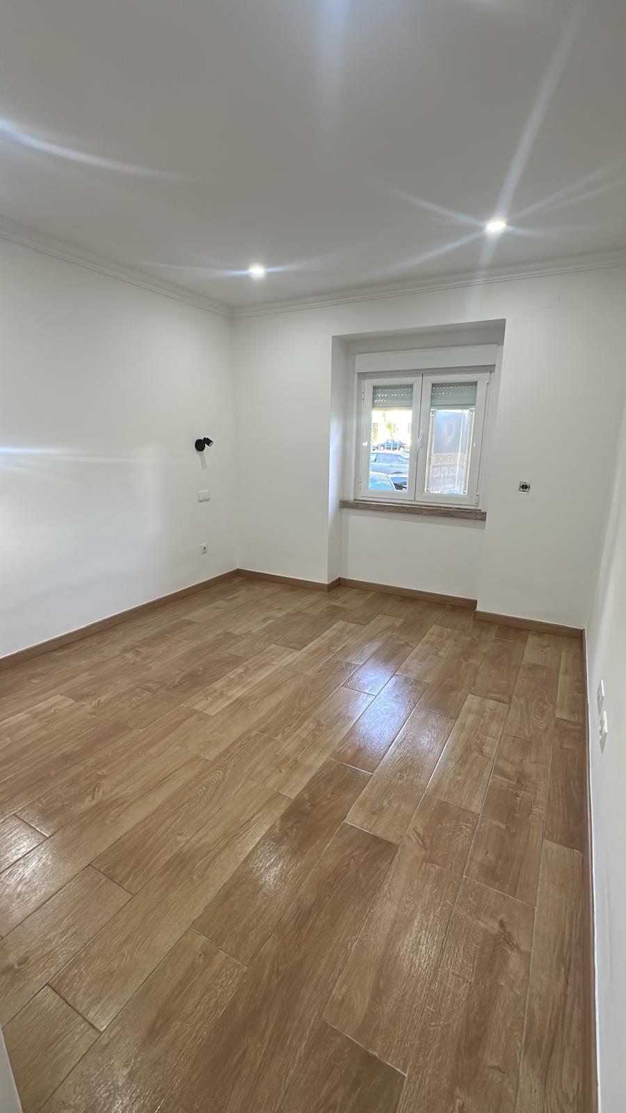 Sikler & Santos Projetos de Remodelação Lda - Setúbal - Hundezaun installieren