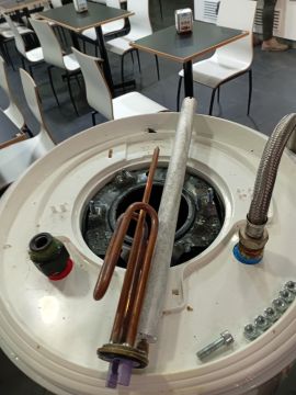 SOS AVARIAS 24 HORAS, REPARAÇÕES - Loures - Instalação de Tubos de Canalização
