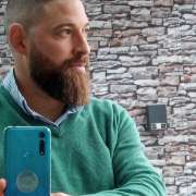 Gabriel Calabria - Águeda - Hebräisch Übersetzung
