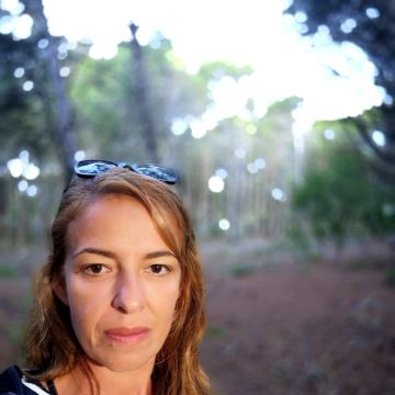 Helena Santana – Pintura Interior, Restauro e Decoração - Cascais - Suspensão de Quadros e Instalação de Arte