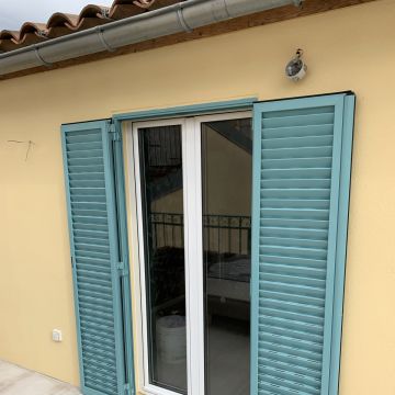 João Pedro Rodrigues - Ourém - Instalación de la puertas para mascotas