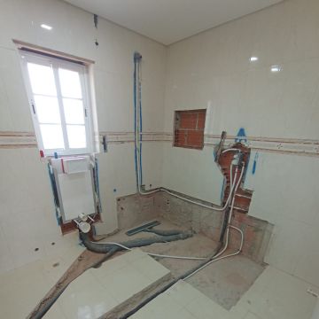 JnEsteves Construções - Torres Vedras - Carpet Installation