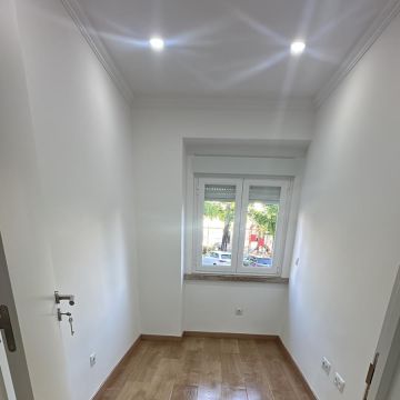 Sikler & Santos Projetos de Remodelação Lda - Setúbal - Teppich verlegen