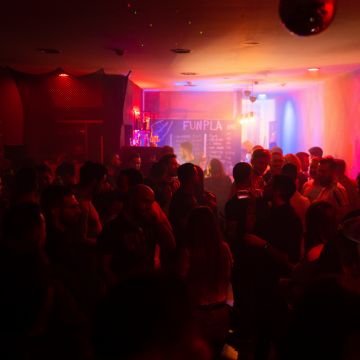 TONISH!T - Porto - DJ para Festa Juvenil