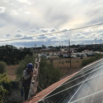 Felix Solutions - Portimão - Cerrajería y puertas