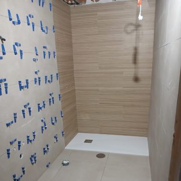Sikler & Santos Projetos de Remodelação Lda - Setúbal - Ventilator montieren