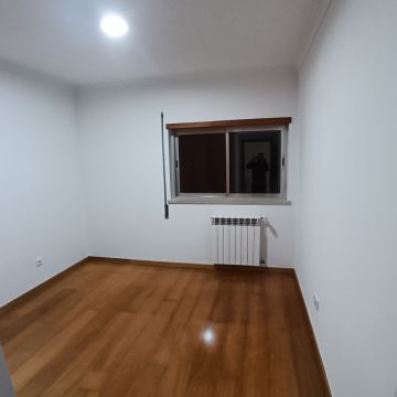 Soluções&Renovações - Coimbra - Instalação de Interruptores e Tomadas