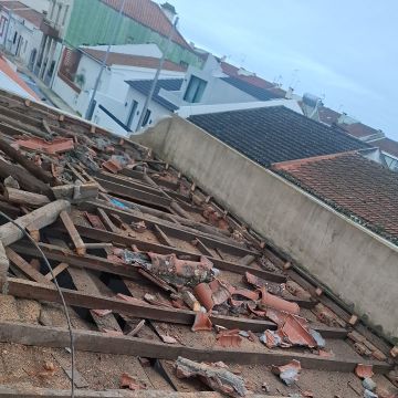 Ana Ajuda Casa Tudo - Lousã - Instalação de Jacuzzi e Spa