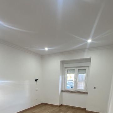 Sikler & Santos Projetos de Remodelação Lda - Setúbal - Hundezaun installieren