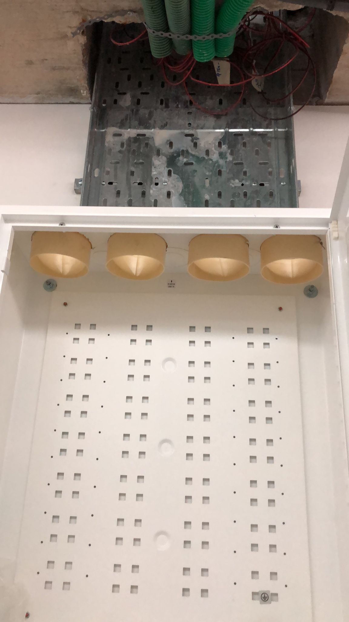 Eletricista - Seixal - Staubsauger reparieren