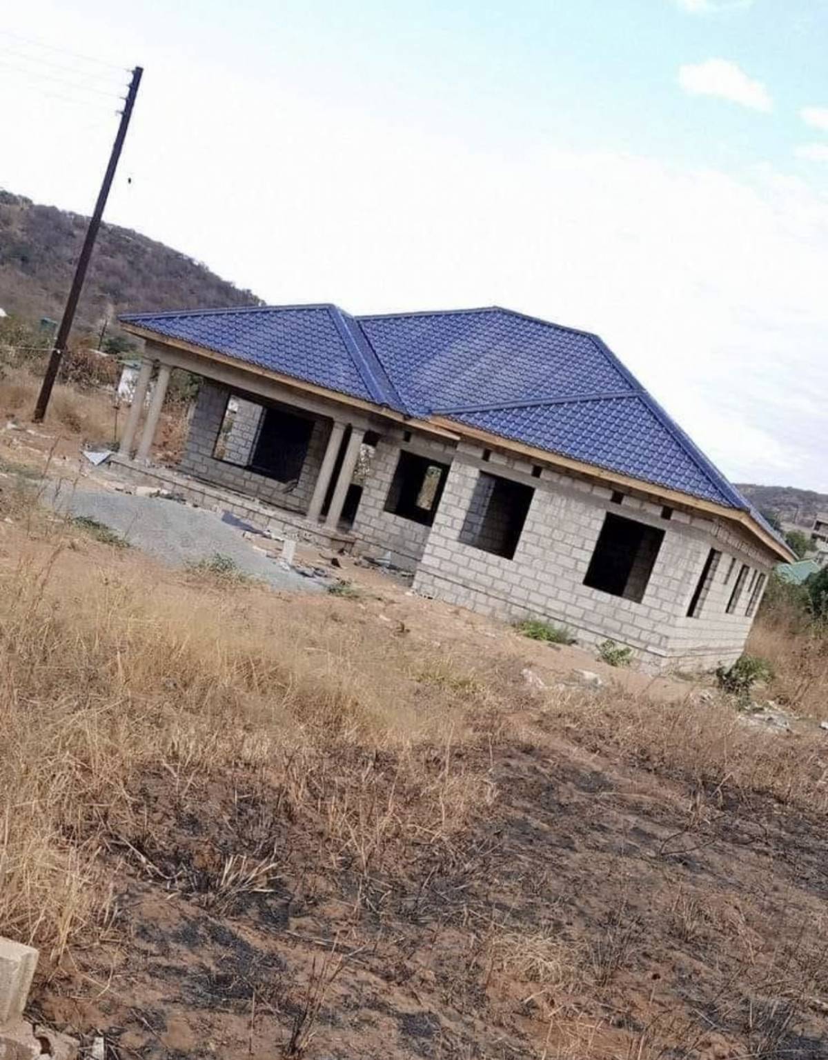 Anjos Assíduos Construção (engenheiro,salvador) - Loures - Roof Cleaning