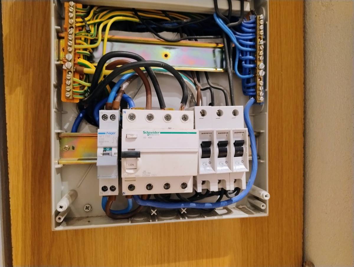 ElectroFix - Nelas - Installation des Sicherungs- oder Verteilerkastens